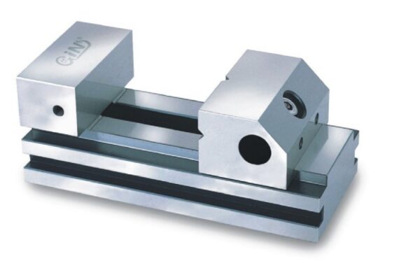 Morsa de precisão em aço inox c/abertura de 100mm e larg.mordentes de 73mm