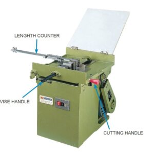 Máquina para cortar pinos com Ø 25 / 300mm e motor de 1/2HP