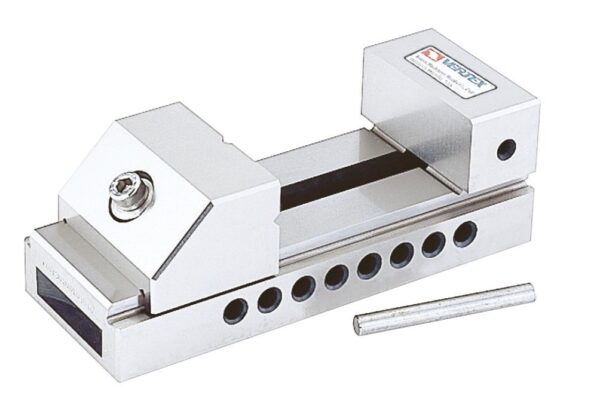Morsa de precisão em aço inox c/abertura de 100mm e larg.mordentes de 73mm