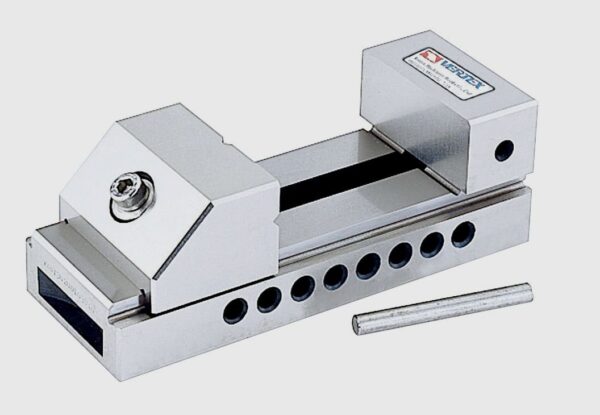 Morsa de precisão retificada c/ abertura de 200mm e larg. mordentes de 150mm